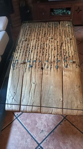 Vendo mesa artesanal.