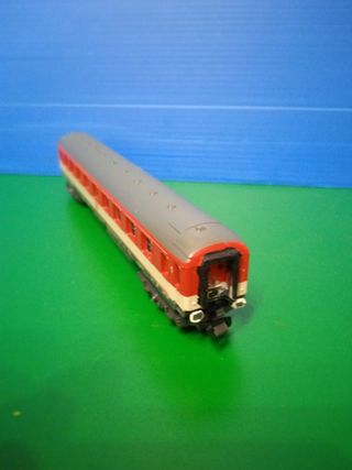 Vagón de la DB precioso escala n