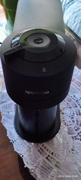 Cafetera nespresso Vertuo next