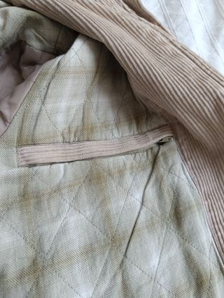 Chamarra de pana color beige talla M forrada