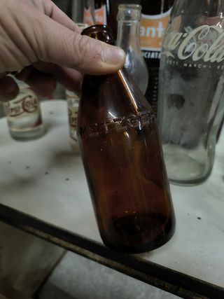 Varie bottiglie d'epoca