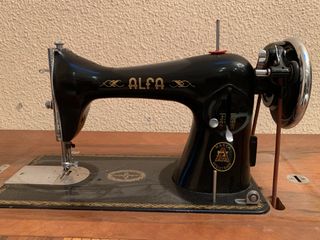 Máquinas de coser SINGER y ALFA