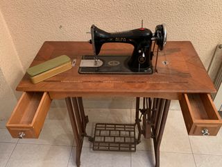 Máquinas de coser SINGER y ALFA