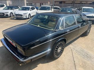 Jaguar Daimler XJ6 1989