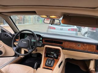 Jaguar Daimler XJ6 1989