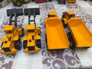 Lote Volvo BM L160 y A35C Joal 1:50 4 unidades
