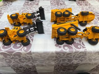 Lote Volvo BM L160 y A35C Joal 1:50 4 unidades