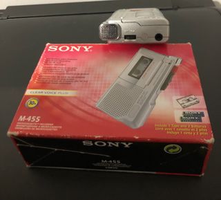 Registratore Sony con microcassetta