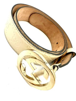 Gucci cinturón GG Logo Charol Beige