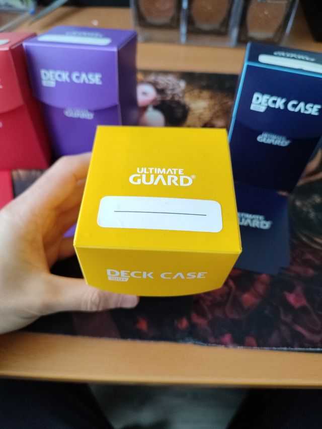 Magic deck case 100 ultimate guard. Unidad