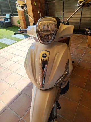 PIAGGIO BEVERLY 300 AÑO 2020