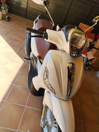 PIAGGIO BEVERLY 300 AÑO 2020