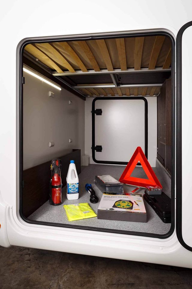 ALQUILA AUTOCARAVANA FIAT BENIMAR MILEO 263 2024