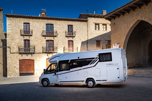 ALQUILA AUTOCARAVANA FIAT BENIMAR MILEO 263 2024