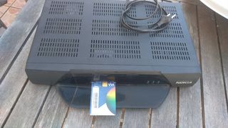 antena parabólica con sintonizador