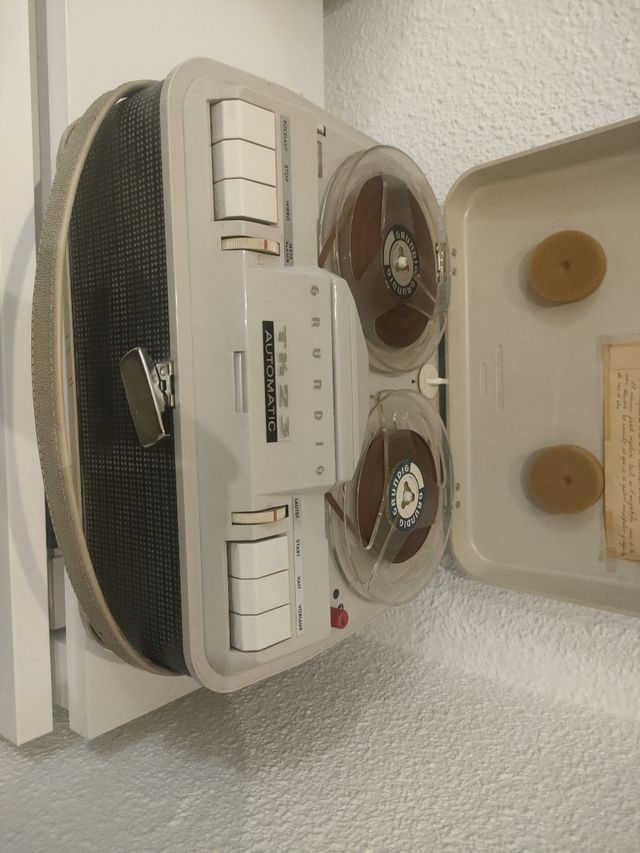 Magnetófono grudig tk 23