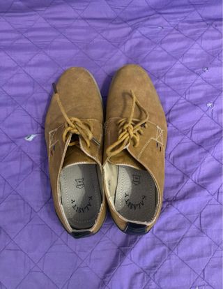 Zapatos marrones