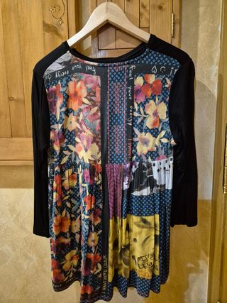 Camiseta de desigual