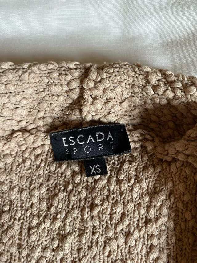 Jersei Escada sport color nude