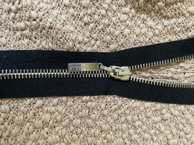 Jersei Escada sport color nude