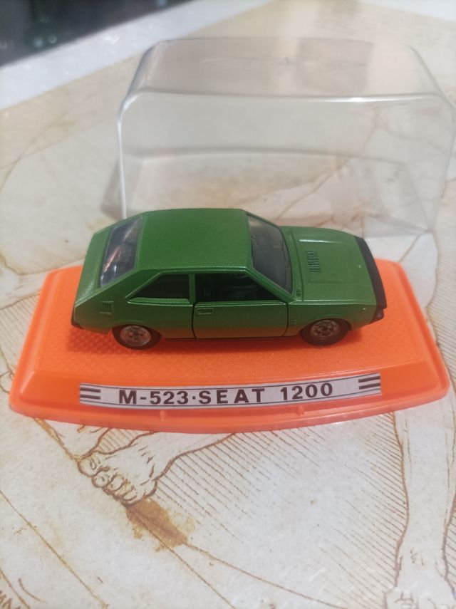 Auto Seat 1200, giocattolo. Pilen.