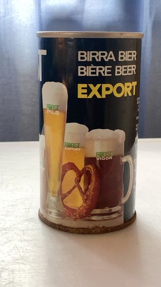 Lattine di birra vuote