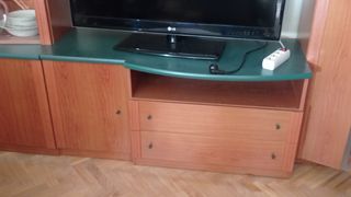 Mueble salón madera