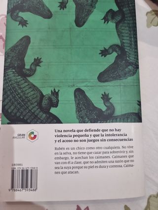 Novela Como la piel del caimán