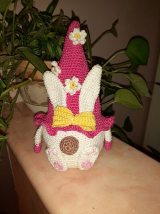 Coniglio gnomo porta ovetti