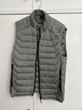Chaleco ligero gris vestir