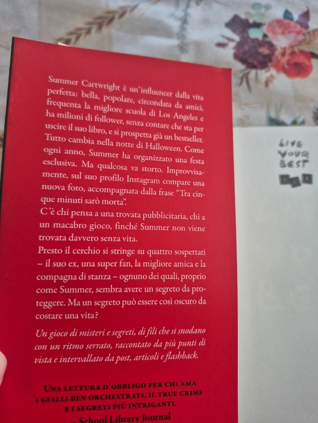 Live your best: Tutti hanno un segreto (Waves) (Italian Edition)