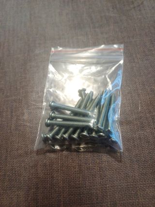 Viti da 3 cm per supporti elettrici 