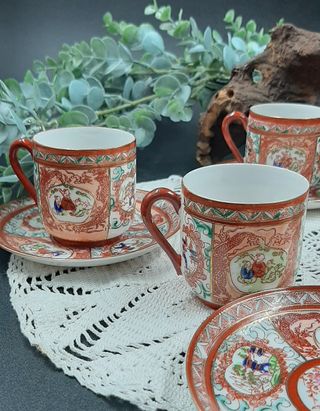 Caratteristico servizio da caffè Giapponese