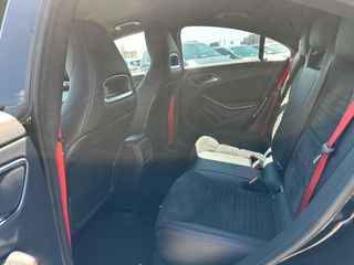 Mercedes-Benz Clase CLA 45 AMG 381 CV 99957 KM2016