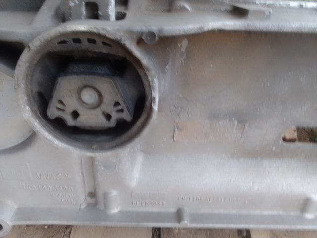 Cuna de motor de Seat León 2