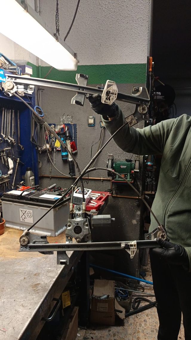 ELEVALUNAS ELECTRICO CITROEN/PEUGEOT