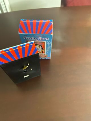 Caja musical payaso antigua