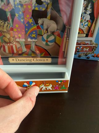 Caja musical payaso antigua