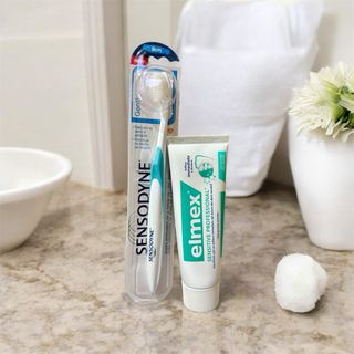 Spazzolino sensodyne