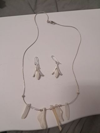 Conjunto de pendientes y collar plata