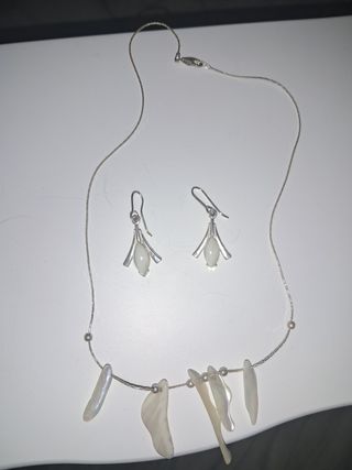 Conjunto de pendientes y collar plata