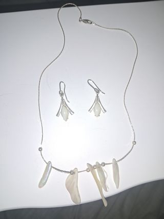 Conjunto de pendientes y collar plata