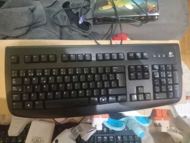 Teclado logitech