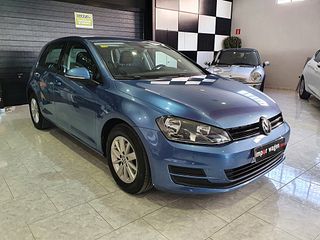 Volkswagen Golf, CLIMA, 6 velocidades,USB...