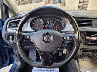 Volkswagen Golf, CLIMA, 6 velocidades,USB...