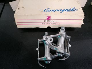 Pedales y calapies  Campagnolo chorus