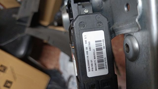 ELEVALUNAS RENAULT CLIO