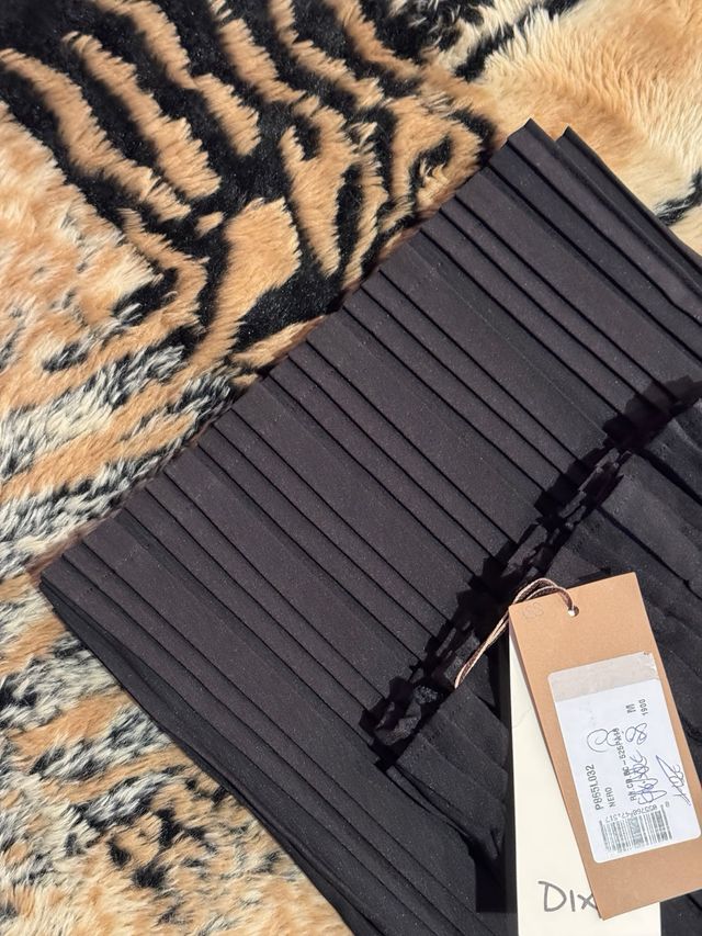 Pantalon elegante plisado Nuevo