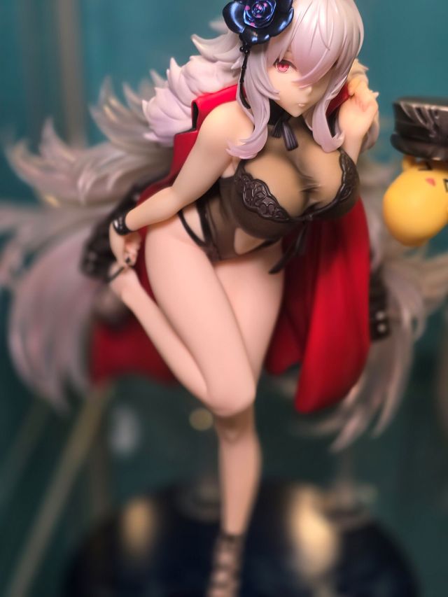 Azur Lane: Graf Zeppelin Figure [Alter]