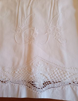 Juego de sabanas antiguas con bolillo N-92